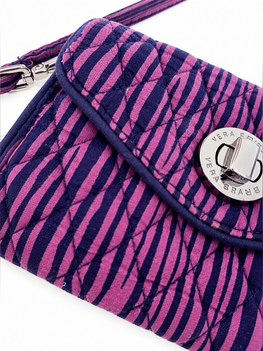 Vera Bradley Quilted Wristlet Wallet Purple Pink EUC Silver Hardware - Picture 3 of 6